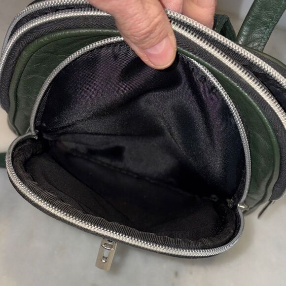 Il Giglio Firenze Artegiani Green Leather Convertible Backpack Purse Crossbody